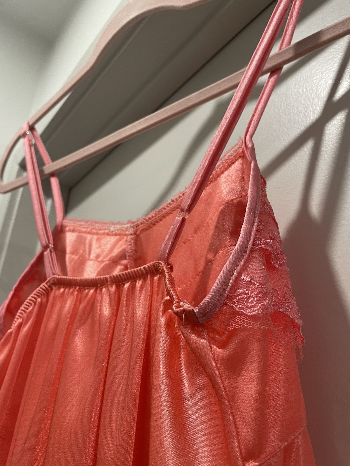 Vintage VTG Coquette Coral Pink Lace Spaghetti Strap Cami Slip Dress Size S / US 4 / IT 40 - 14 Thumbnail