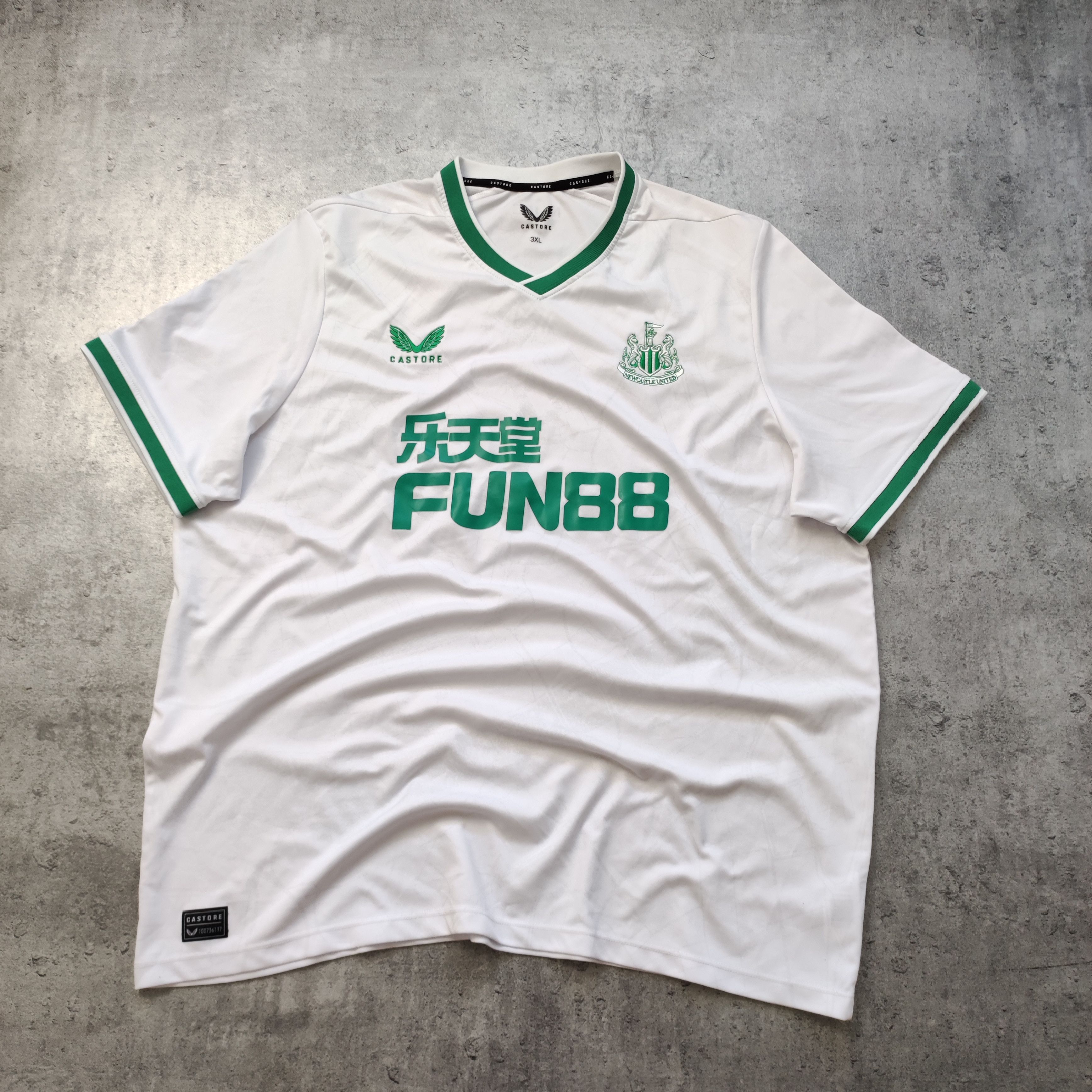Other Football Core Newcastle United 2022/23 Third Castore Jersey Size US XXL / EU 58 / 5 - 2 Thumbnail