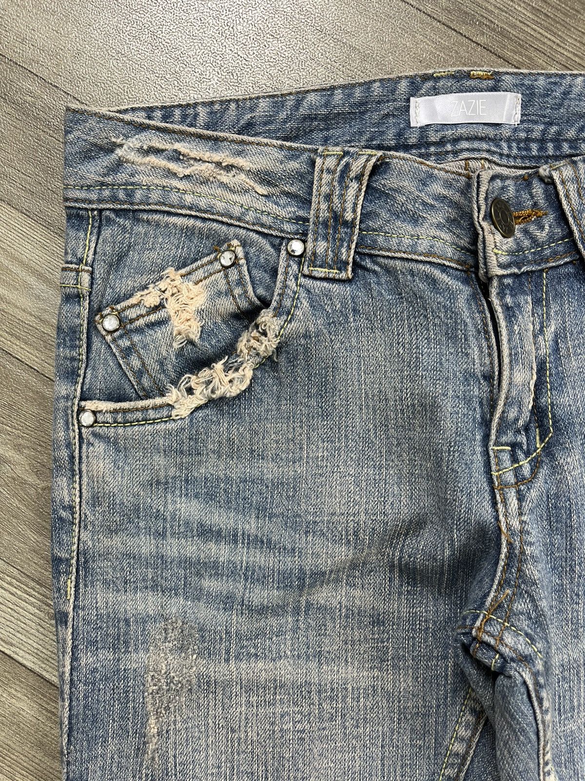 Japanese Brand 2000s Zazie Mudmax Distressed Bootcut Flared Jeans Lgb Style Size US 27 - 10 Thumbnail
