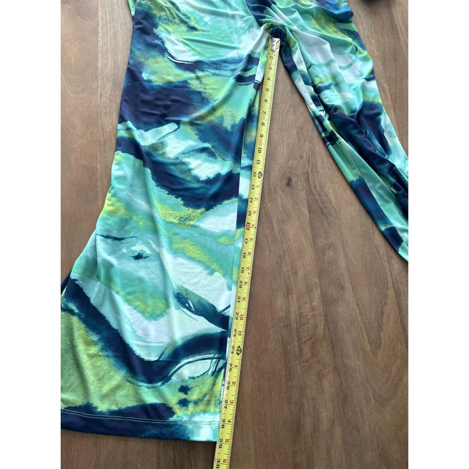 Parker Parker Jumpsuit Women's 1X Long Sleeve Tie Dye V-Neck Wide-Leg Plus Size Green TSJ Size 40" / US 18 - 4 Thumbnail