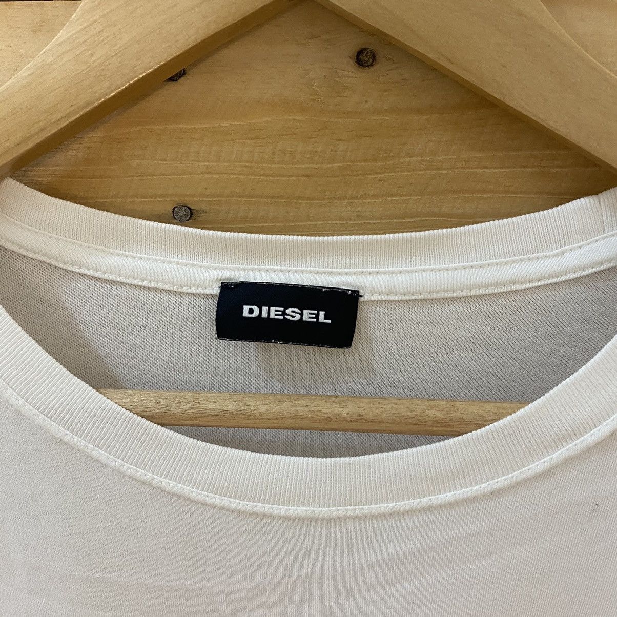 Diesel × Japanese Brand 💥Diesel Graphic Tshirt with Great Condition💥 Size US L / EU 52-54 / 3 - 5 Thumbnail