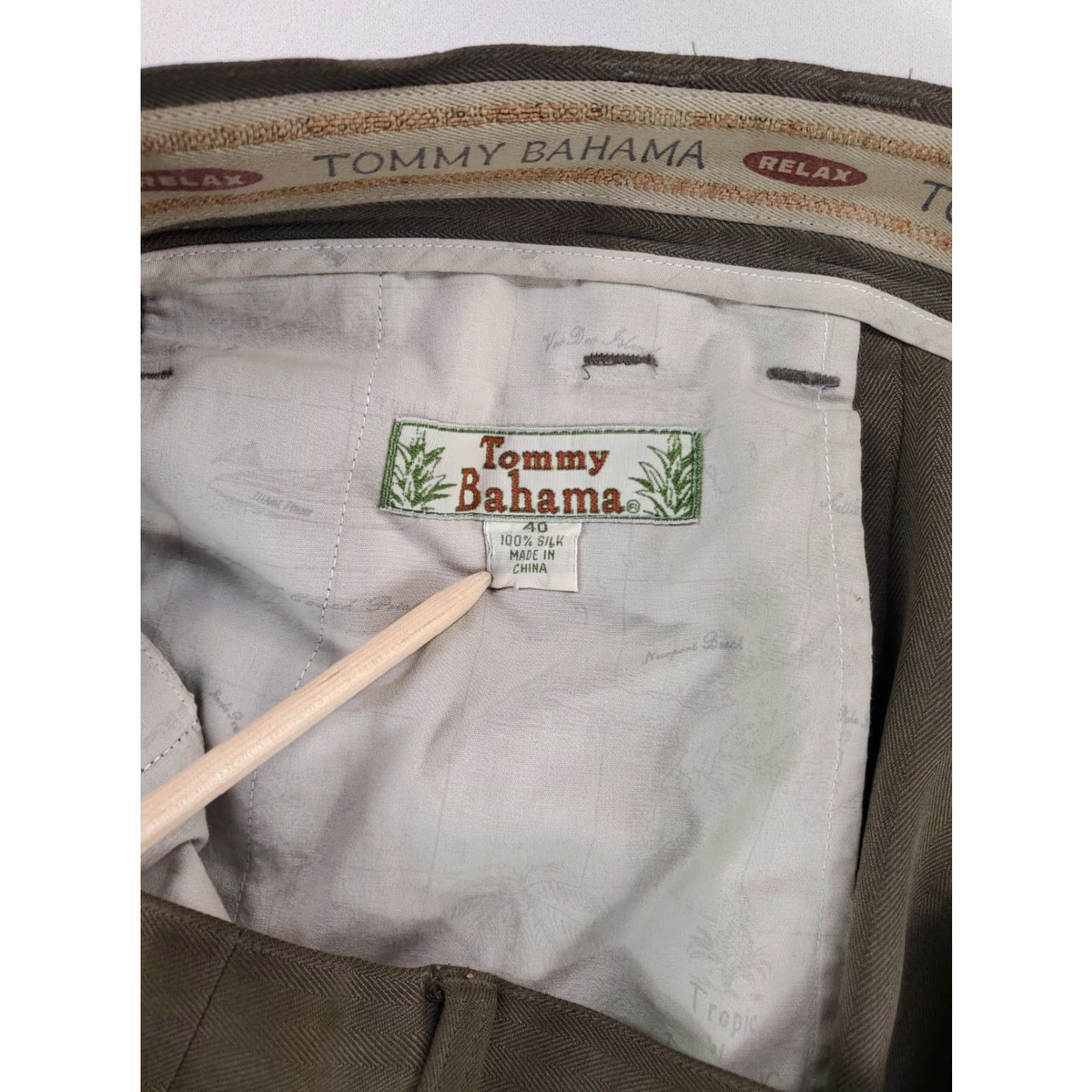 Tommy Bahama Tommy Bahama Pants Silk 40 29 Olive Green Mens Chino Silk 100% Actual 40 x 29 Size US 40 / EU 56 - 3 Thumbnail