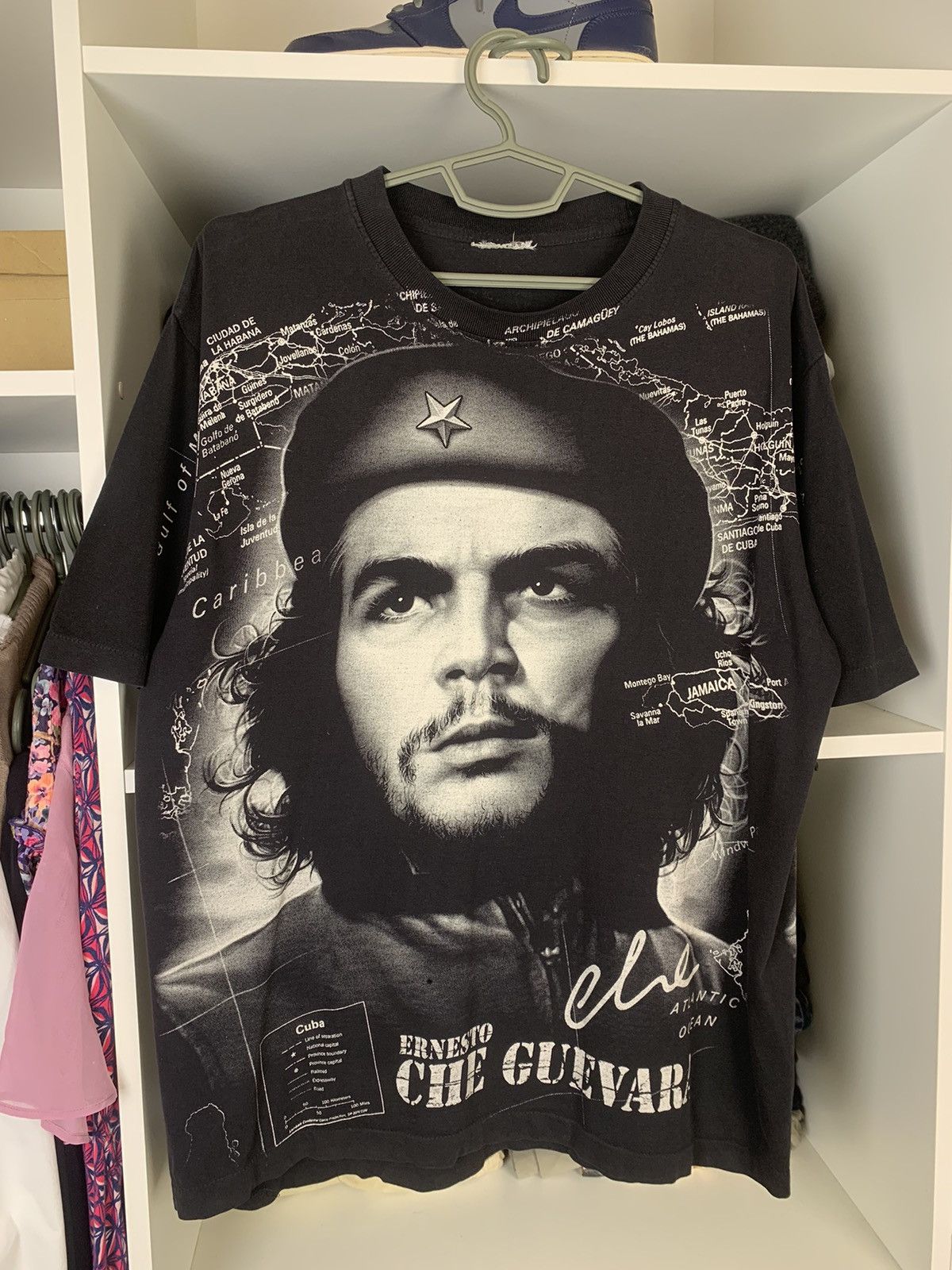 Vintage Vintage Che Guevara All Over Print Single Stitch T-shirt Size US L / EU 52-54 / 3 - 1 Thumbnail