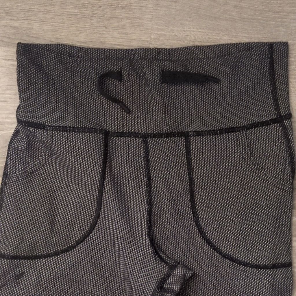 Lululemon Lululemon Skinny Will Pant Diamond Dot Black White sz 4 Size 27" / US 4 / IT 40 - 3 Thumbnail