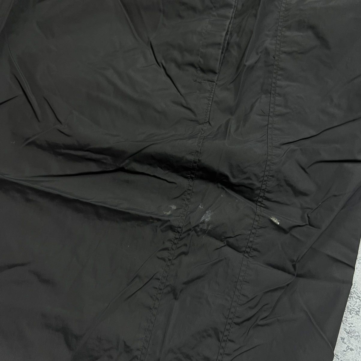 Nike 90s NIKE SWOOSH VINTAGE GORPCORE BAGGY PARACHUTE RETRO PANTS Size US 32 / EU 48 - 8 Thumbnail