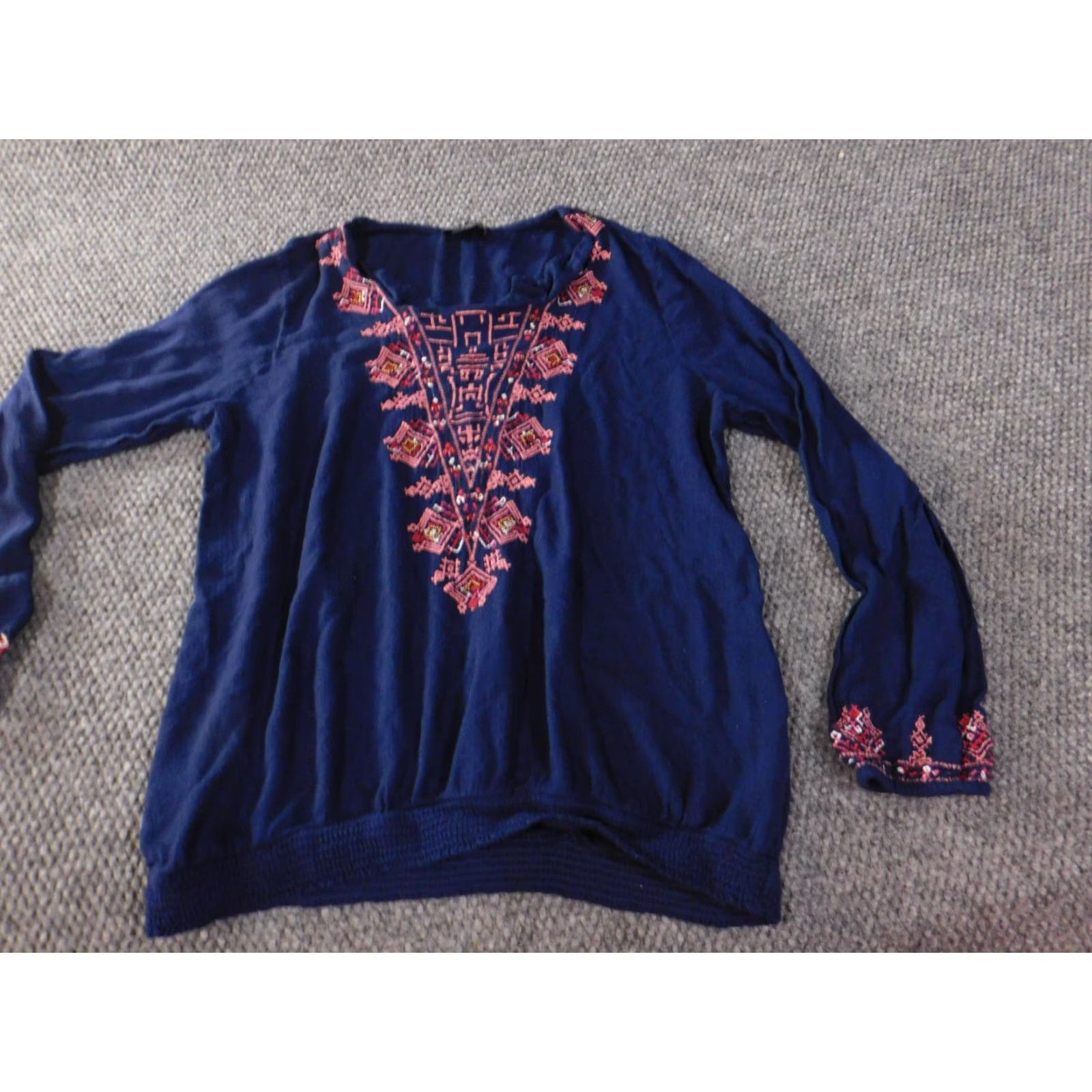 Lucky Brand Lucky Brand Blouse Shirt Womens L Blue V-Neck Pullover Graphic Tribal Casual Size L / US 10 / IT 46 - 2 Thumbnail