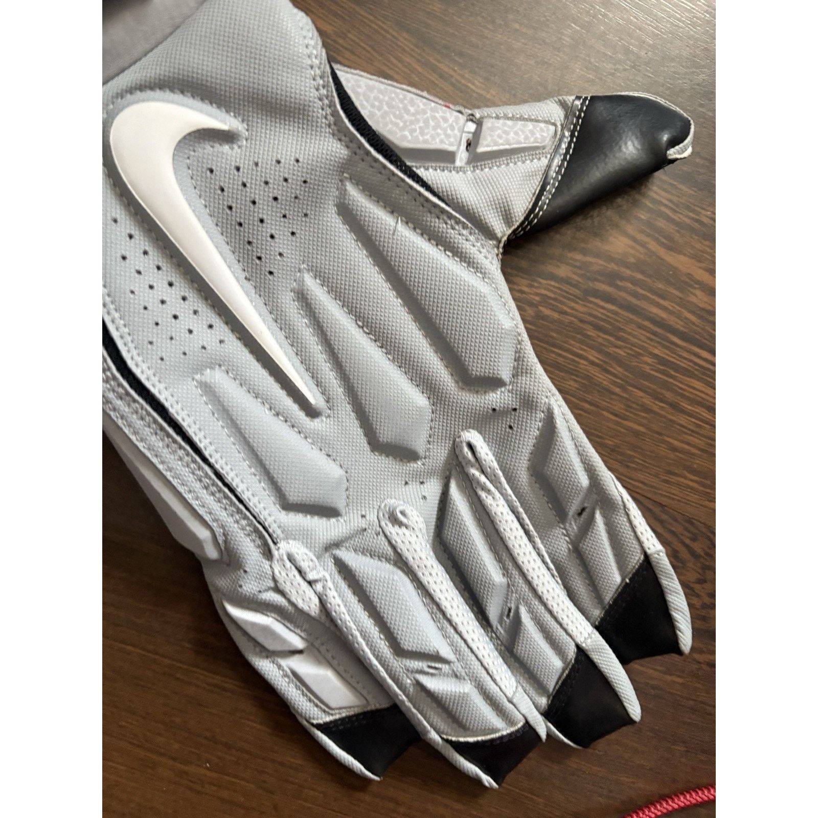 Nike RareFind Nike D-Tack 6.0 Linmn Ftbl Glv Gray Men's Size 4XL Size ONE SIZE - 3 Thumbnail