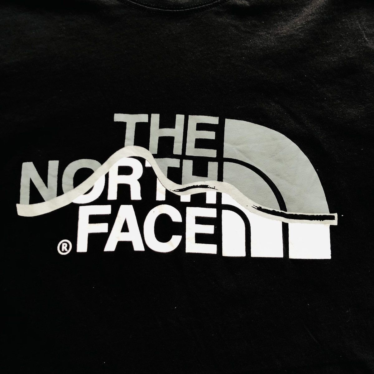 The North Face The North Face black Chest Printed Logo T-shirt Tee Y2K Size US L / EU 52-54 / 3 - 3 Thumbnail