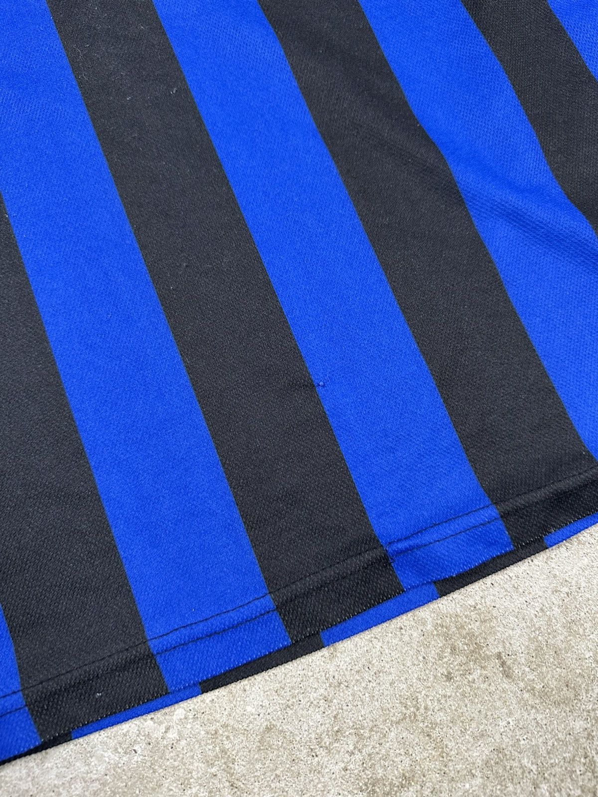 Other Vintage 90s Inter Milan Ronaldo Nazario Home Jersey Size US L / EU 52-54 / 3 - 3 Thumbnail