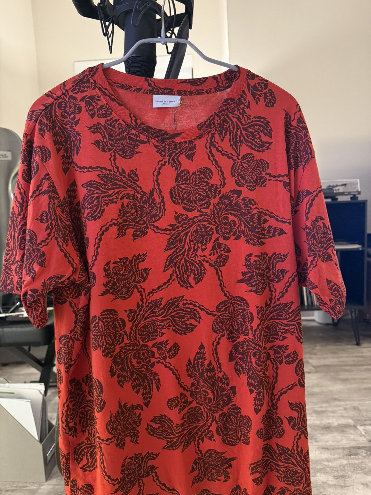 Dries Van Noten Dries Van Noten Red T-shirt (rose) Size US M / EU 48-50 / 2 - 1 Thumbnail