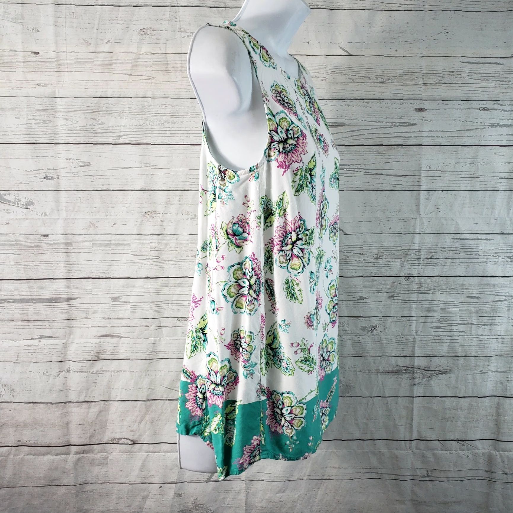 J. Jill J. Jill Womens Tank Top Sz Small Pink Green Floral Rayon Shirt Sleeveless Boat Neck Pullover Classic Basic Womens 90s? Size S / US 4 / IT 40 - 3 Thumbnail
