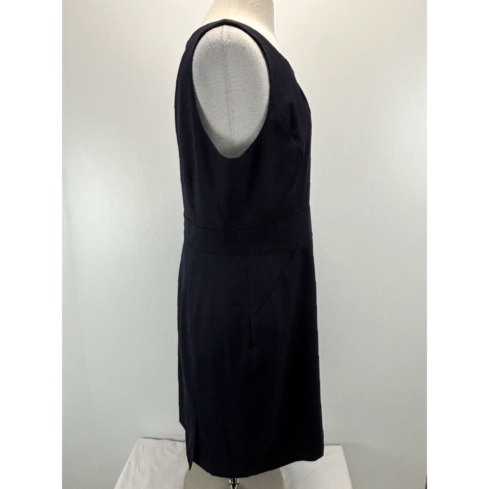 J.Crew J. Crew Factory Sheath Dress Womens 14 Navy Lightweight Wool Lined Capsule Care Dress Sleeveless Zip Knee Length Business Solid Preppy Womens Size XL / US 12-14 / IT 48-50 - 4 Thumbnail