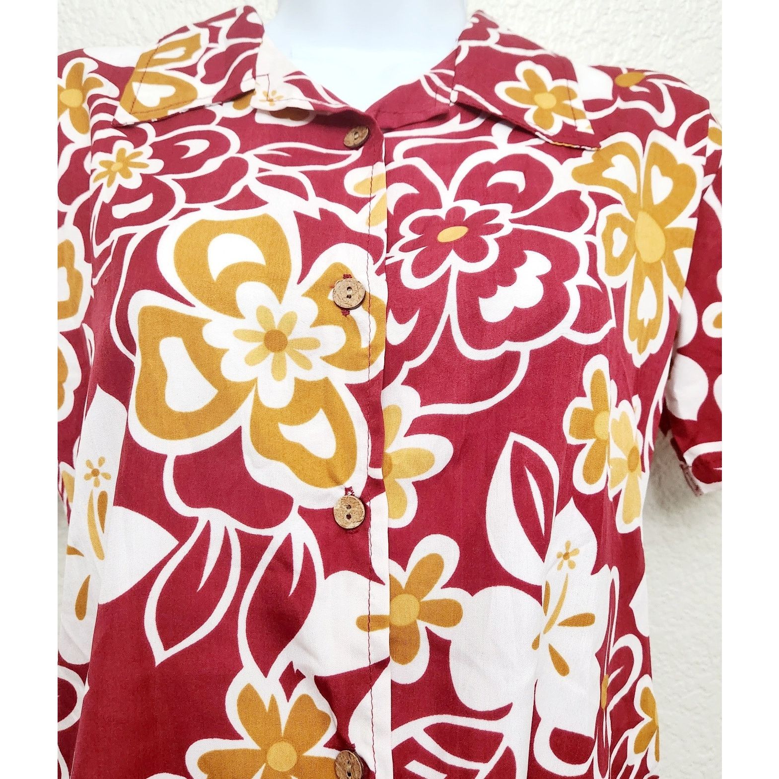 Other Stitch Hawaiian Burgundy Yellow Hawaiian Button Top Small Size S / US 4 / IT 40 - 2 Thumbnail