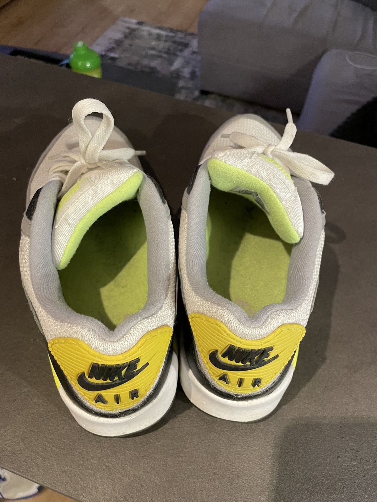 Nike NIKE Air Max 90s White Volt Size US 10 / EU 43 - 2 Thumbnail