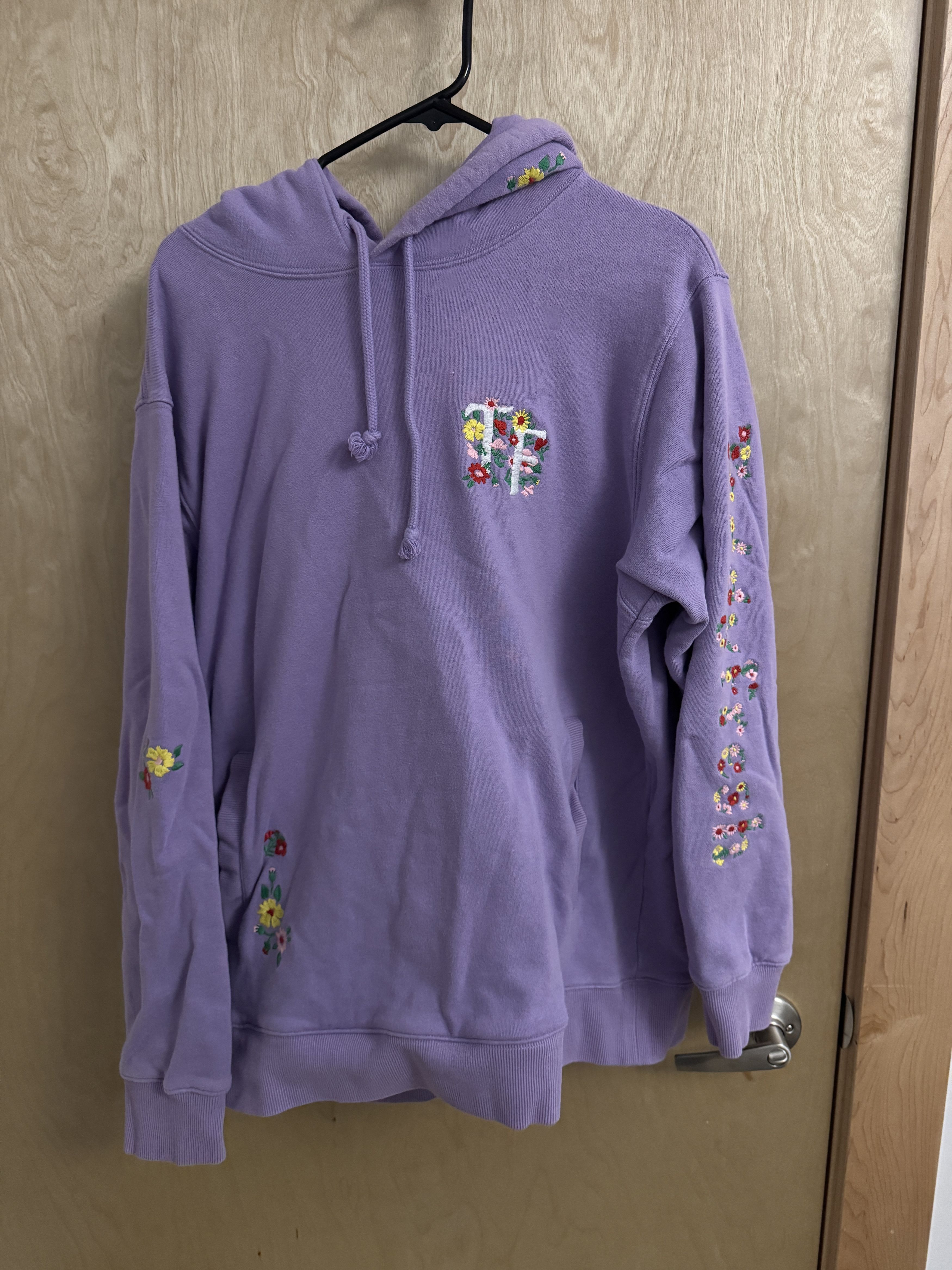 Teddy Fresh Floral Embroidered Hoodie Size US XL / EU 56 / 4 - 1 Thumbnail