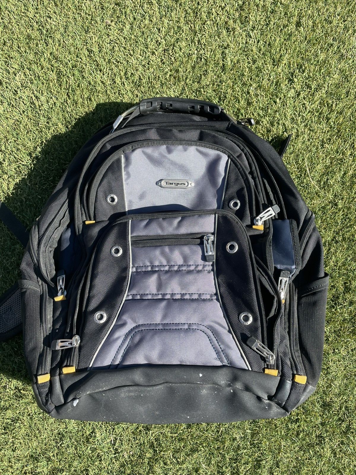 Other TARGUS Drifter II for 17" Laptop Backpack broken strap Size 30 - 1 Thumbnail
