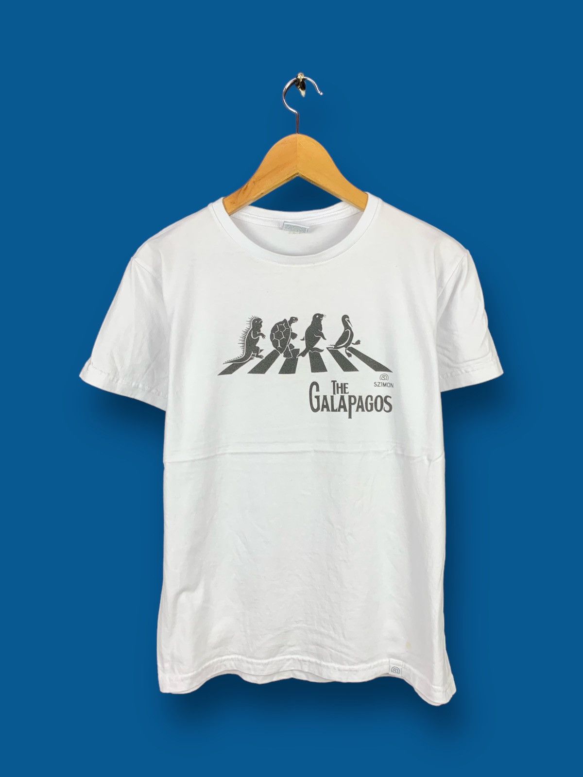Japanese Brand Steals! The Galapagos Szimon The Beatles Spoof Tee Size US S / EU 44-46 / 1 - 1 Thumbnail