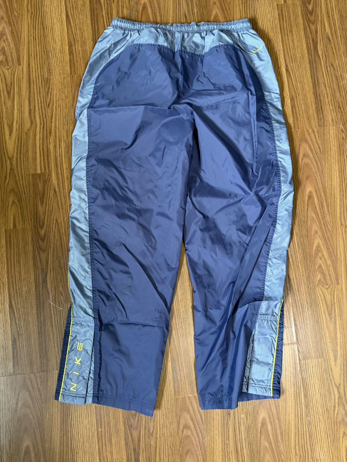 Nike VTG 90s Nike windbreaker track pants size w Size US 34 / EU 50 - 2 Thumbnail