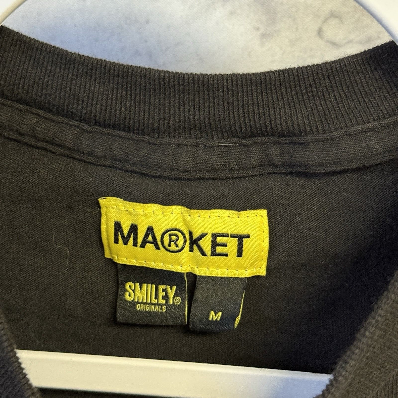 Market Market Smiley Face T Shirt Mens M 18.5x26.5 Black Short Slee Size US M / EU 48-50 / 2 - 5 Thumbnail