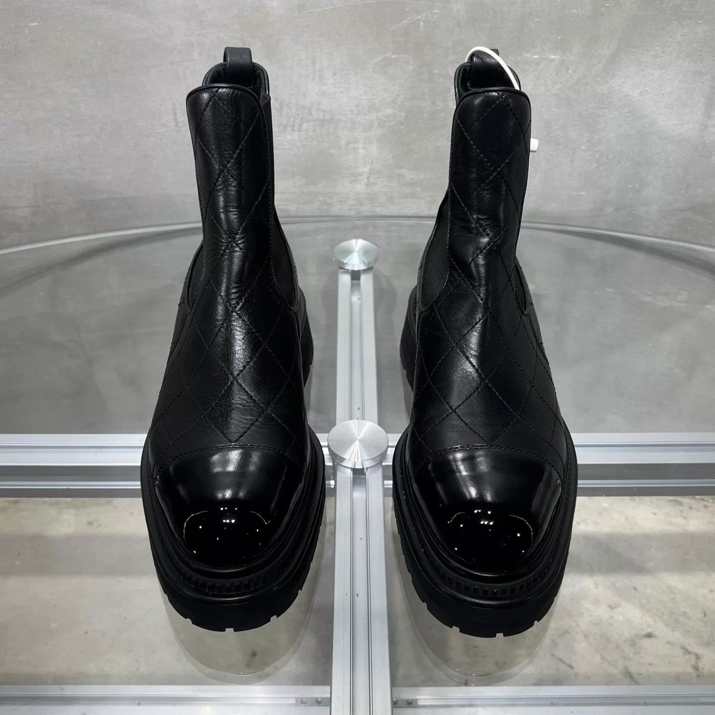 Chanel Chanel 23A Quilted Chelsea Boots 38 YH26911 Size US 7.5 / IT 37.5 - 1 Thumbnail