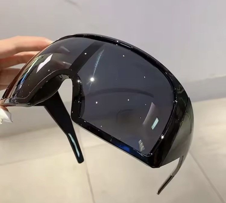 VIBE New Design Street ins style custom avant-garde sunglasses Size ONE SIZE - 3 Thumbnail