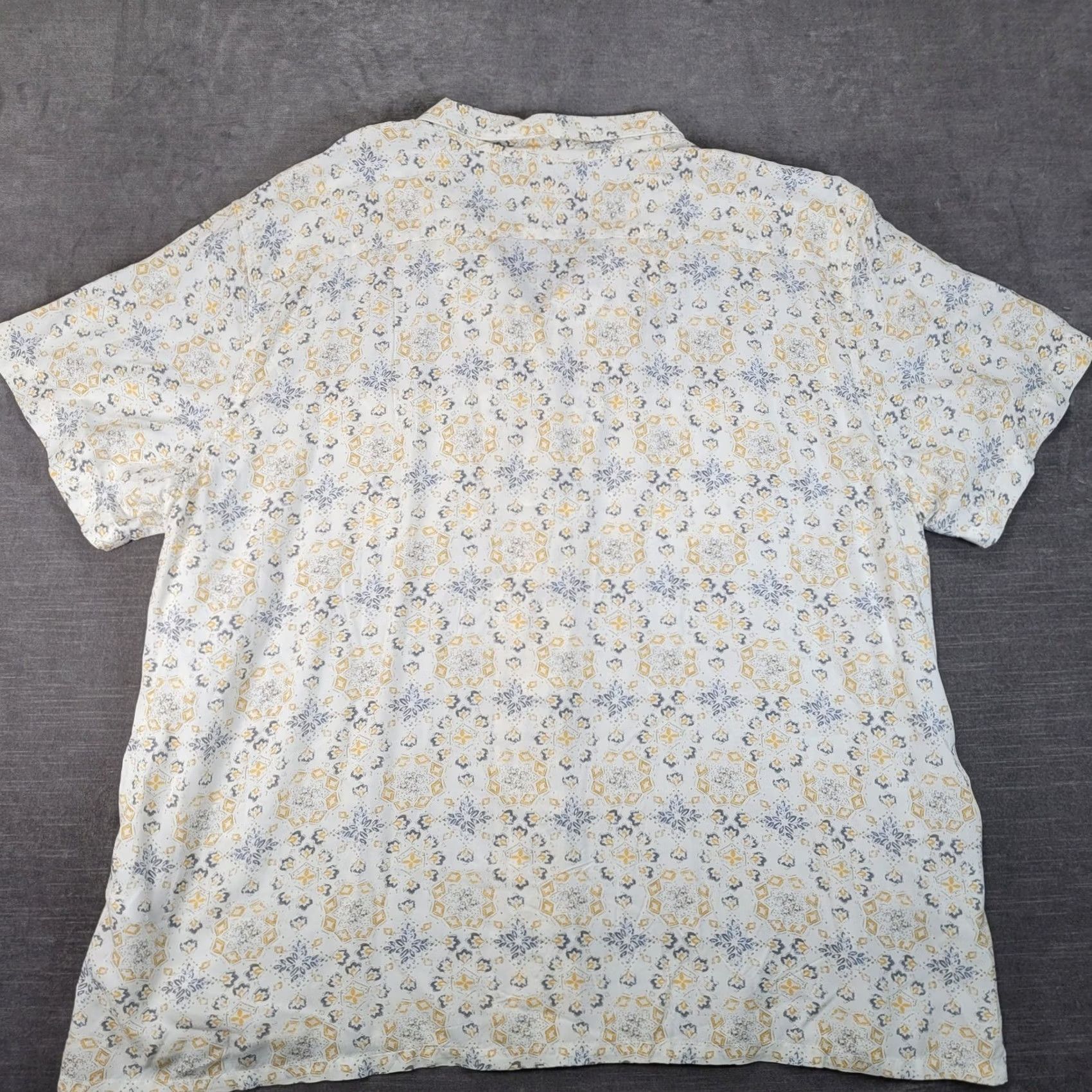Levi's Levis Mens Classic Camper Shirt XXL White Blue Yellow Relaxed Fit Short Sleeve Size US XXL / EU 58 / 5 - 6 Thumbnail