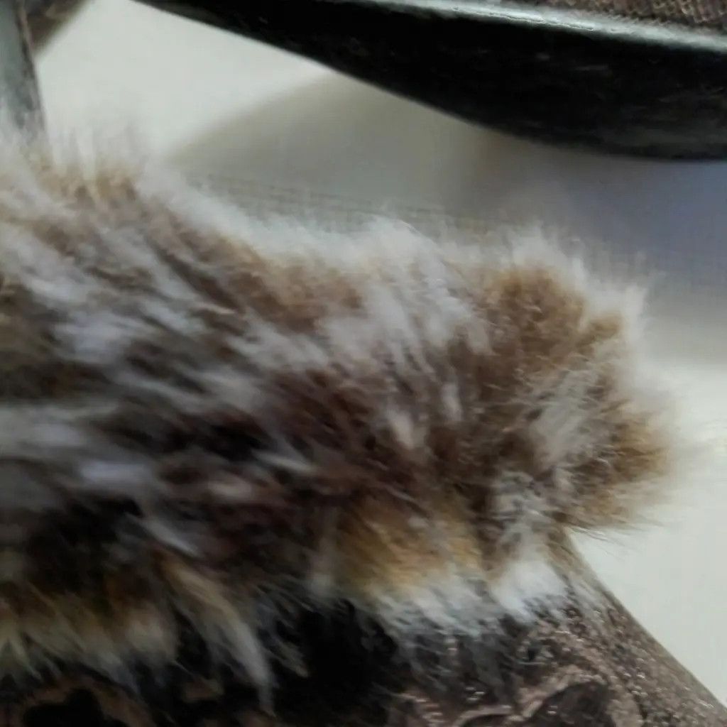 Other Vintage Velvet Fur-Heel Mules — Baroque Brown Floral, Size 6 Size US 6 / IT 36 - 8 Thumbnail