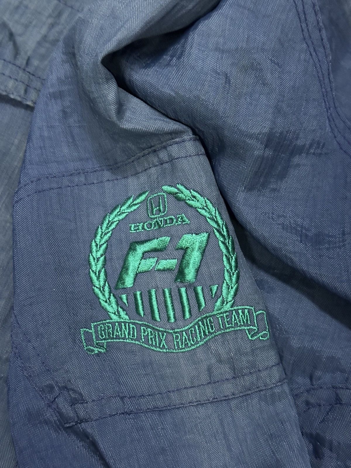 Vintage Honda F1 Grand Prix Sweater Faded Colour . Size US M / EU 48-50 / 2 - 8 Thumbnail