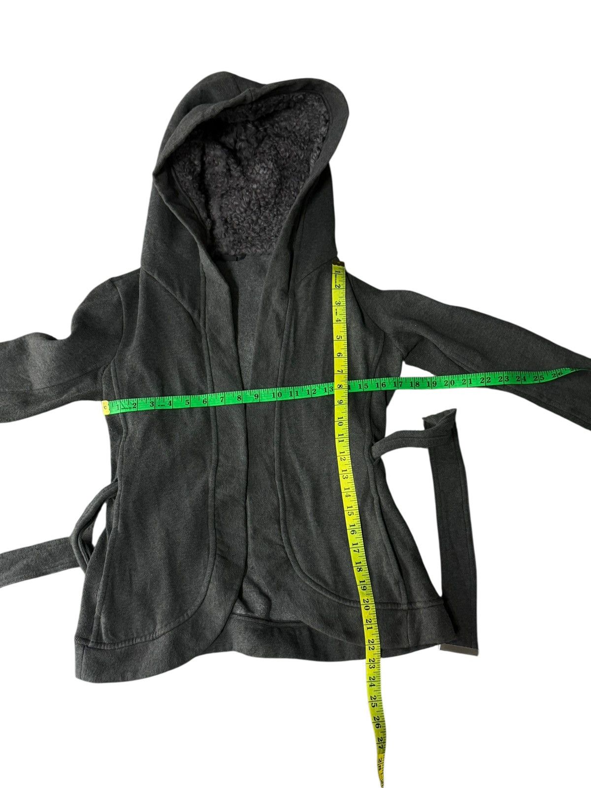 Armani Exchange Armani Exchange Faux Fur Hood Tie Belt Size XS / US 0-2 / IT 36-38 - 10 Thumbnail