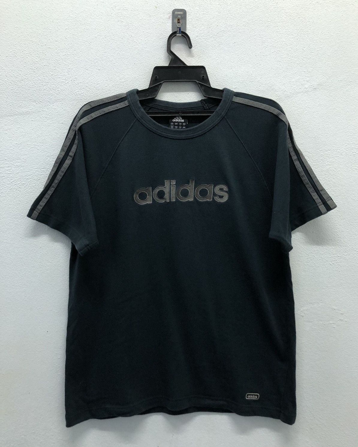 Adidas Vintage Adidas T Shirt Size US L / EU 52-54 / 3 - 1 Thumbnail