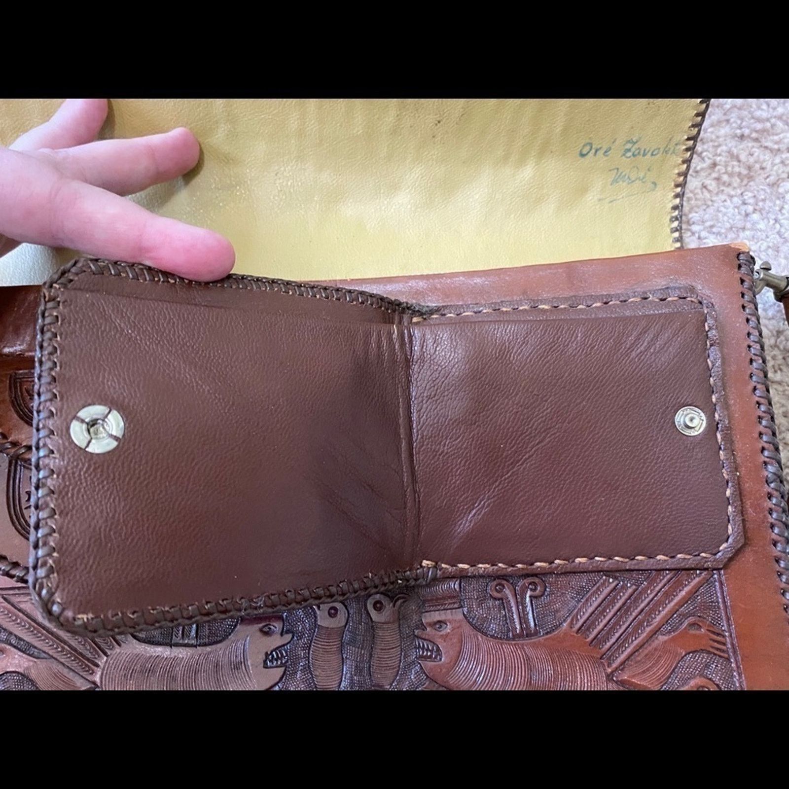 Vintage Vintage Brown Leather Hand Tooled Purse Size ONE SIZE - 8 Thumbnail