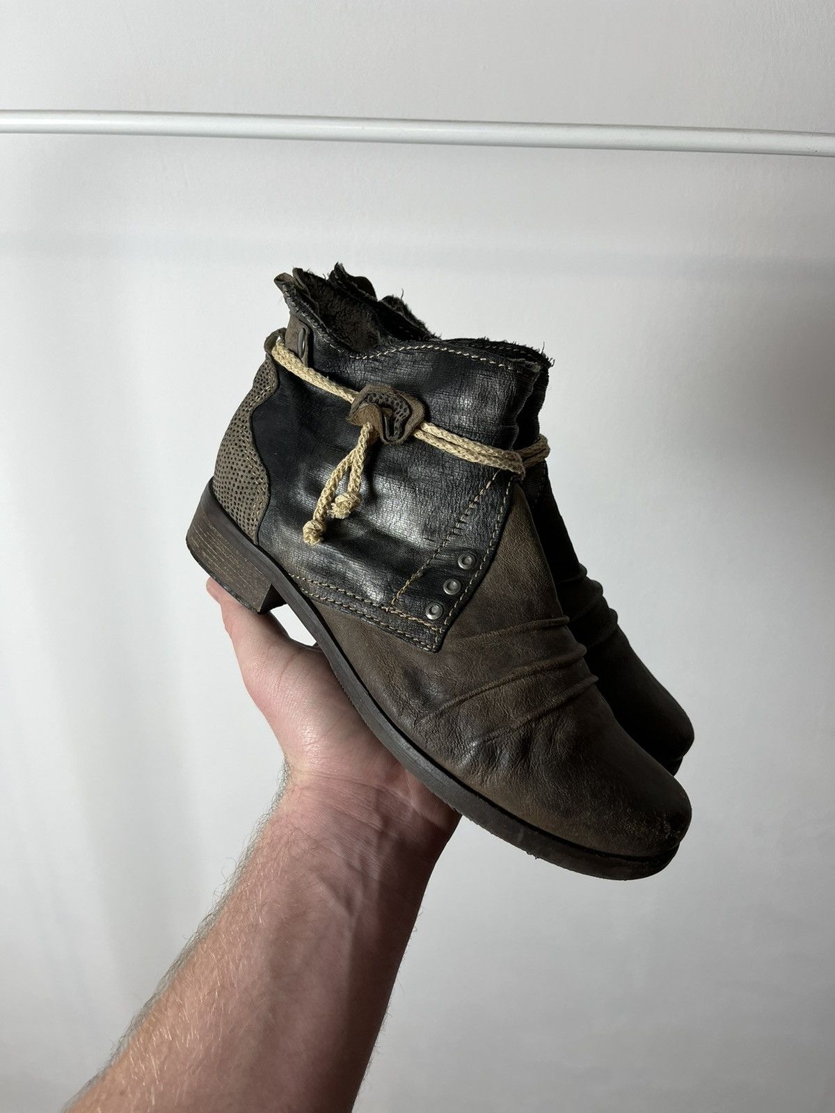 Vintage Avant Garde Womans Made in Italy Boots Shoes Leather