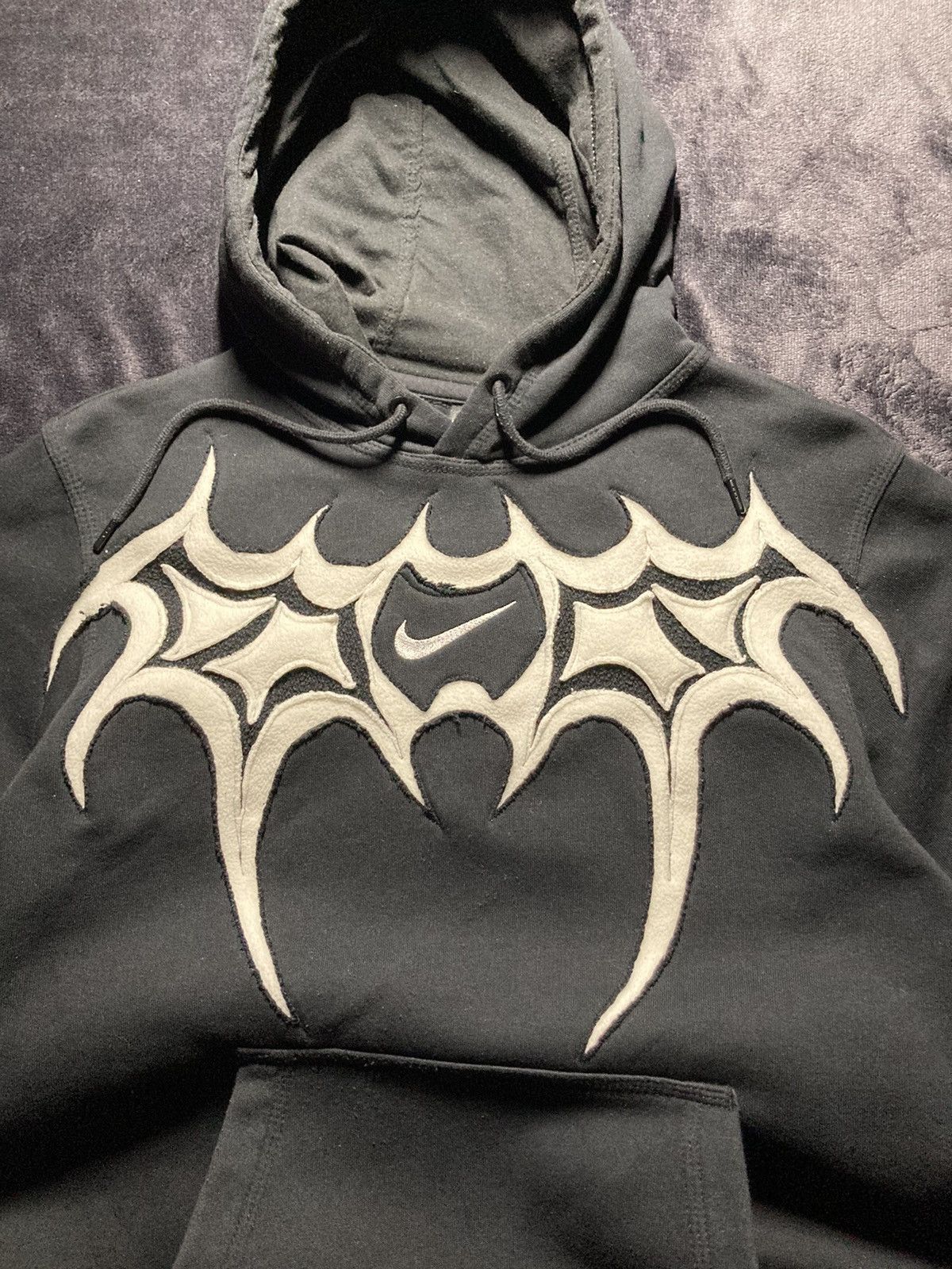 Nike × Vintage ⛩️ Nike hoodie custom vintage y2k big center logo fleece rare Size US M / EU 48-50 / 2 - 3 Thumbnail
