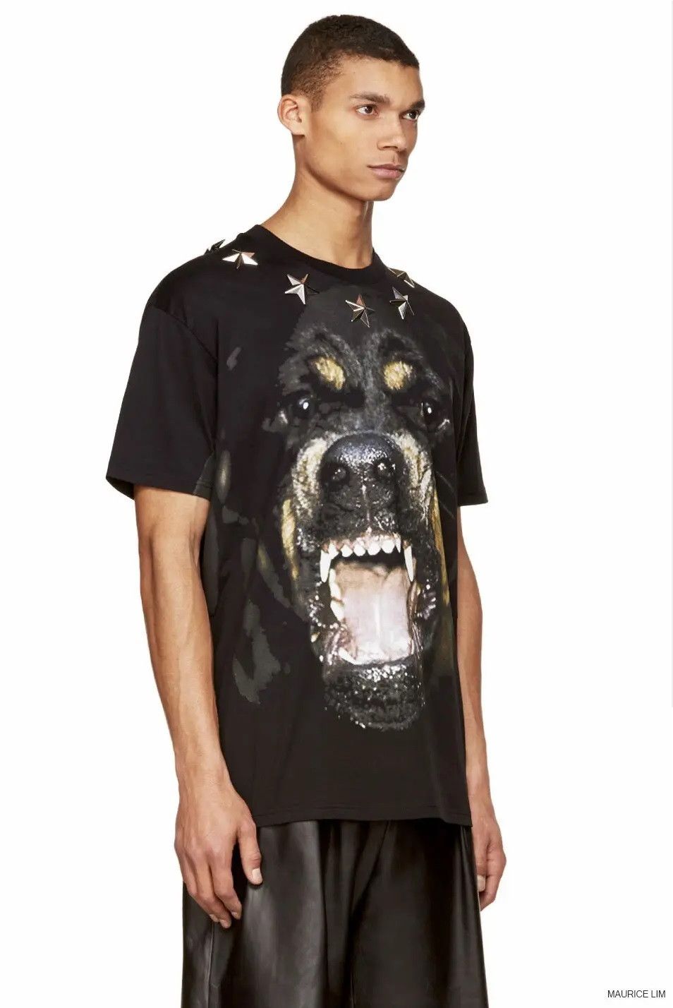Givenchy Givenchy - RT - S/S 15 - Star Applique Rottweiler Tee Size US XS / EU 42 / 0 - 2 Thumbnail