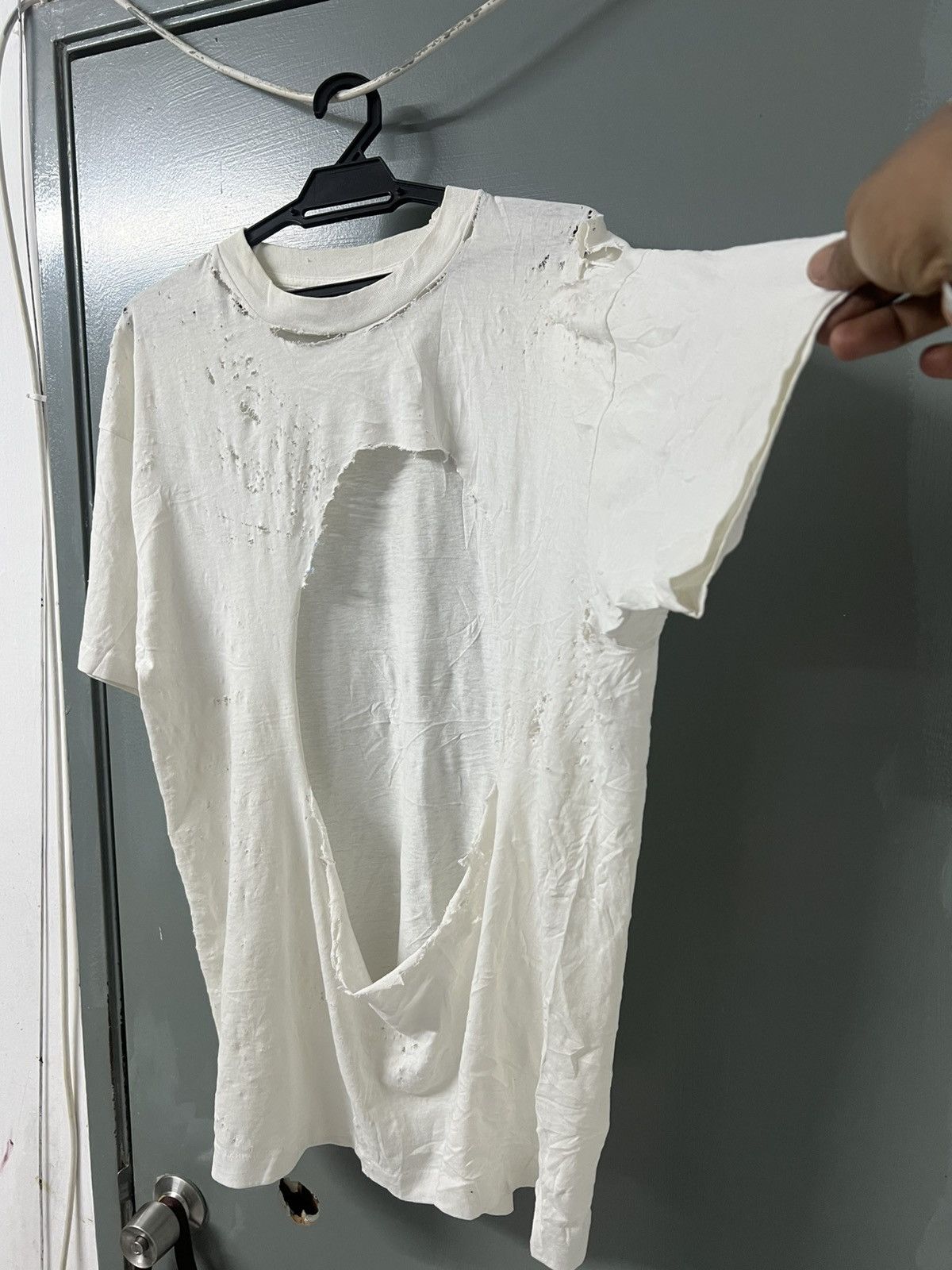 Vintage VINTAGE THRASHED FADED WHITE PLAIN PAPER THIN ERD GRUNGE Size US XL / EU 56 / 4 - 1 Thumbnail