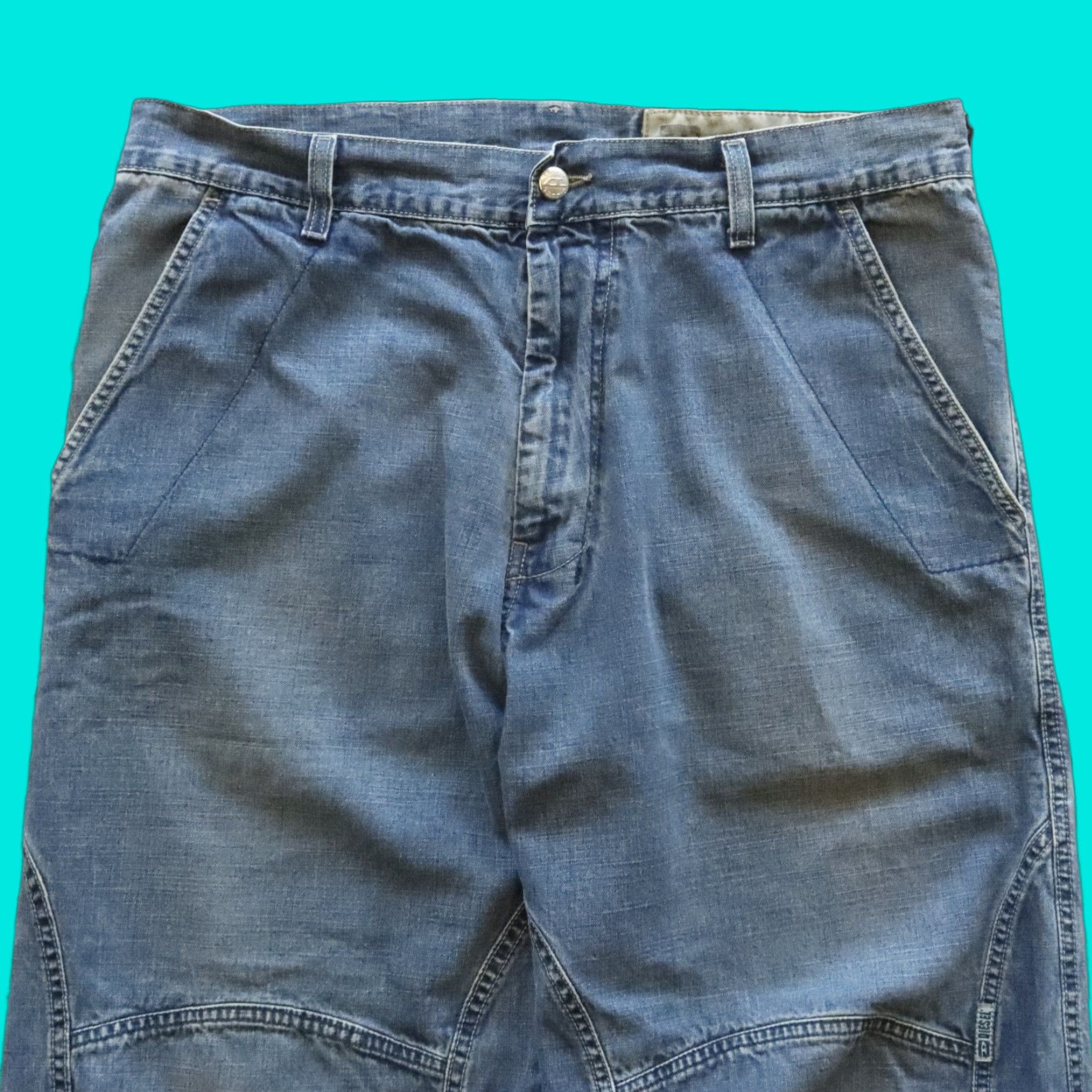 Diesel VINTAGE Diesel Jeans Baggy Denim 33 Blue 90s Mens Jeans Vintage 90s Diesel Denim Jeans Size 33 Men Baggy Blue 90s Size US 33 - 1 Thumbnail