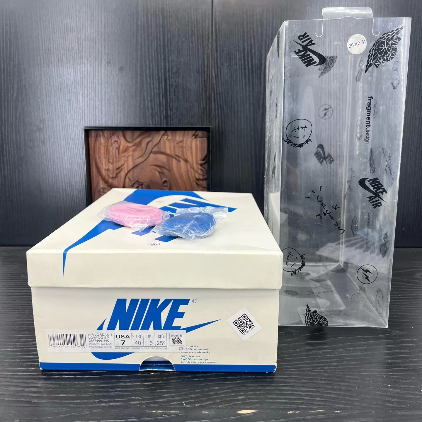 Travis Scott Travis Scott x Air Jordan 1 Low 'Lightning Barb' Size US 7 / EU 40 - 9 Thumbnail