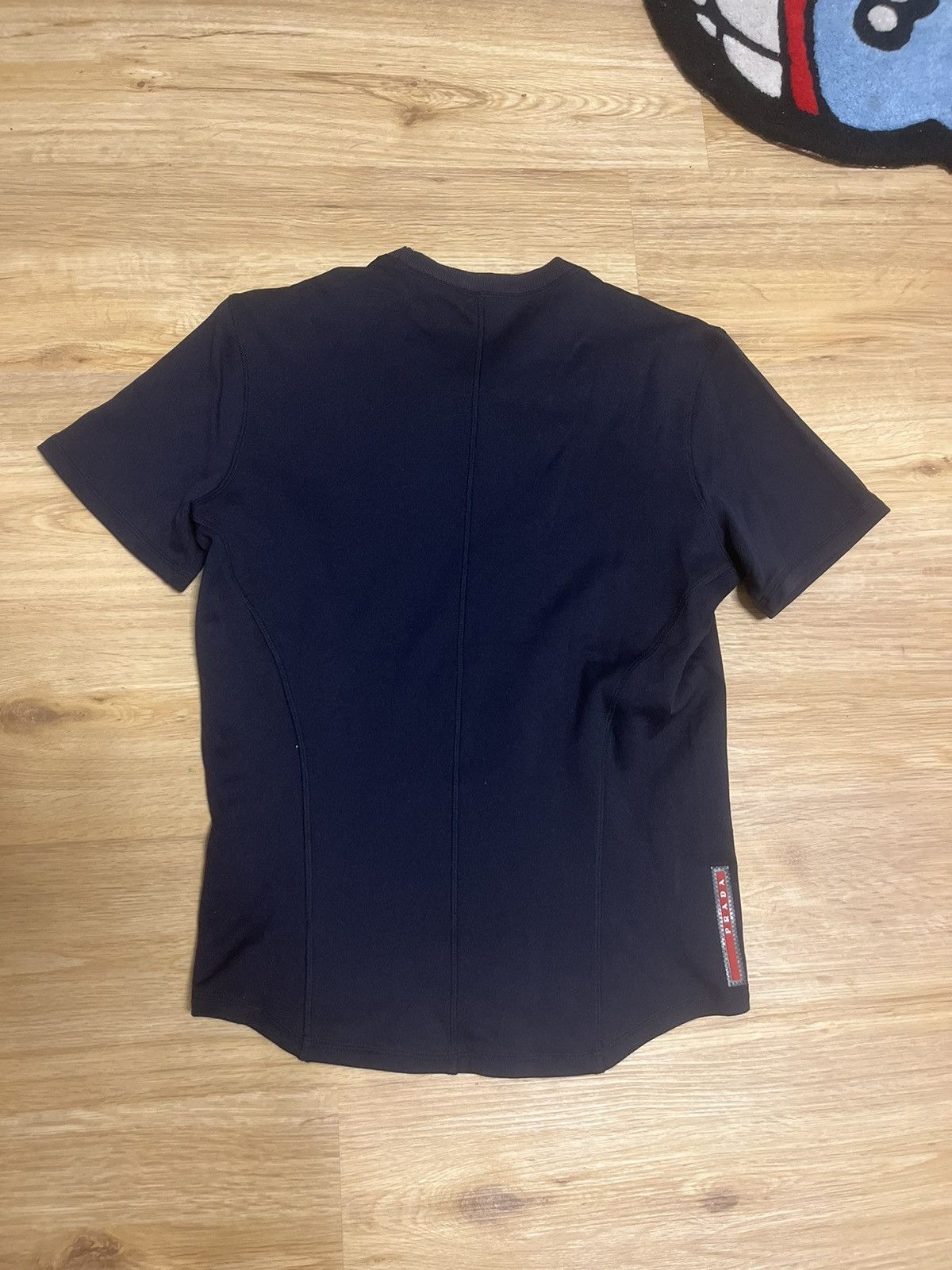 Prada 2012 competitors Prada Luna Rossa American Cup Diving shirt Size US XL / EU 56 / 4 - 2 Thumbnail