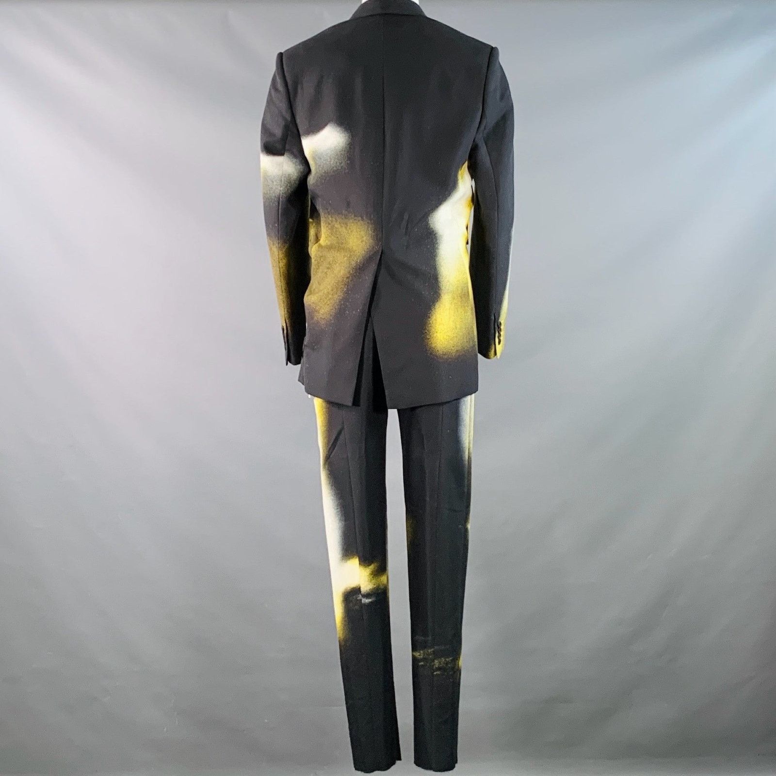 Alexander McQueen FW22 Size 38 Black White Yellow Painted Viscose Suit Size 38R - 4 Thumbnail