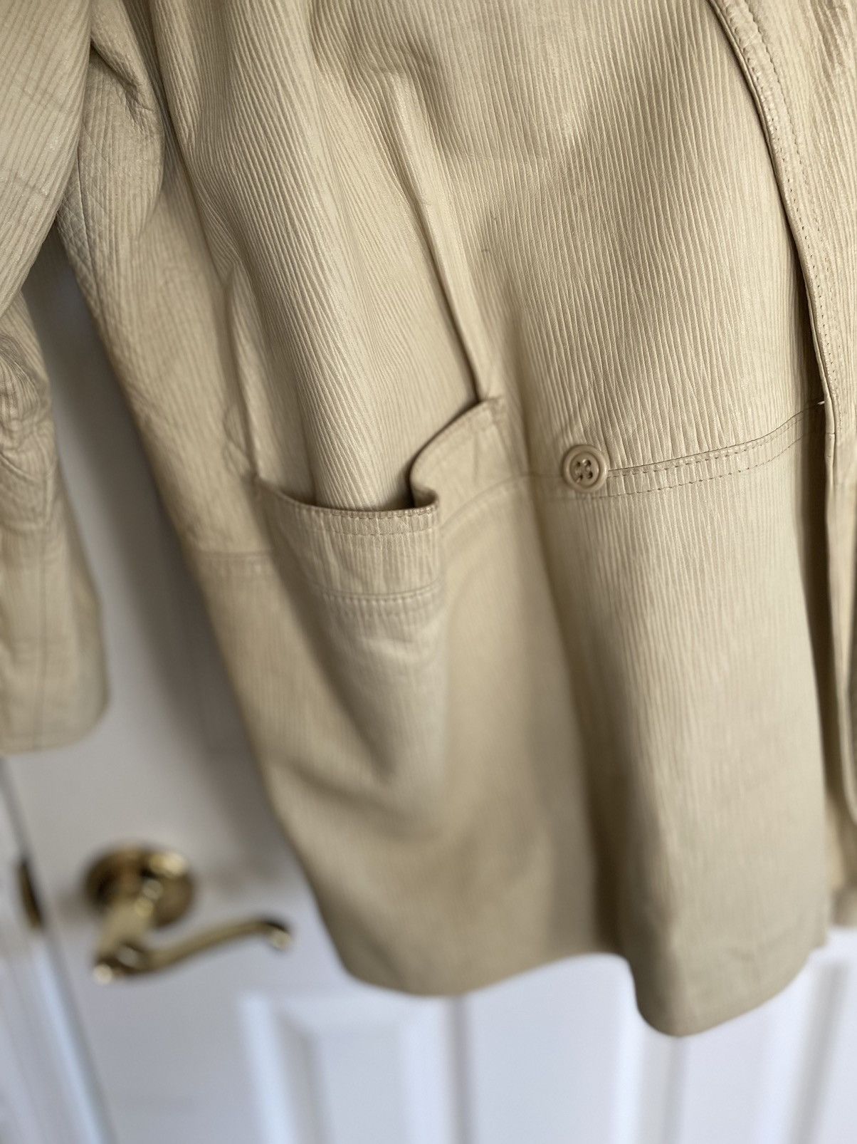 Other RARE EUROPEAN VINTAGE LEATHER JACKET WITH SHOULDER PADS Size L / US 10 / IT 46 - 3 Thumbnail