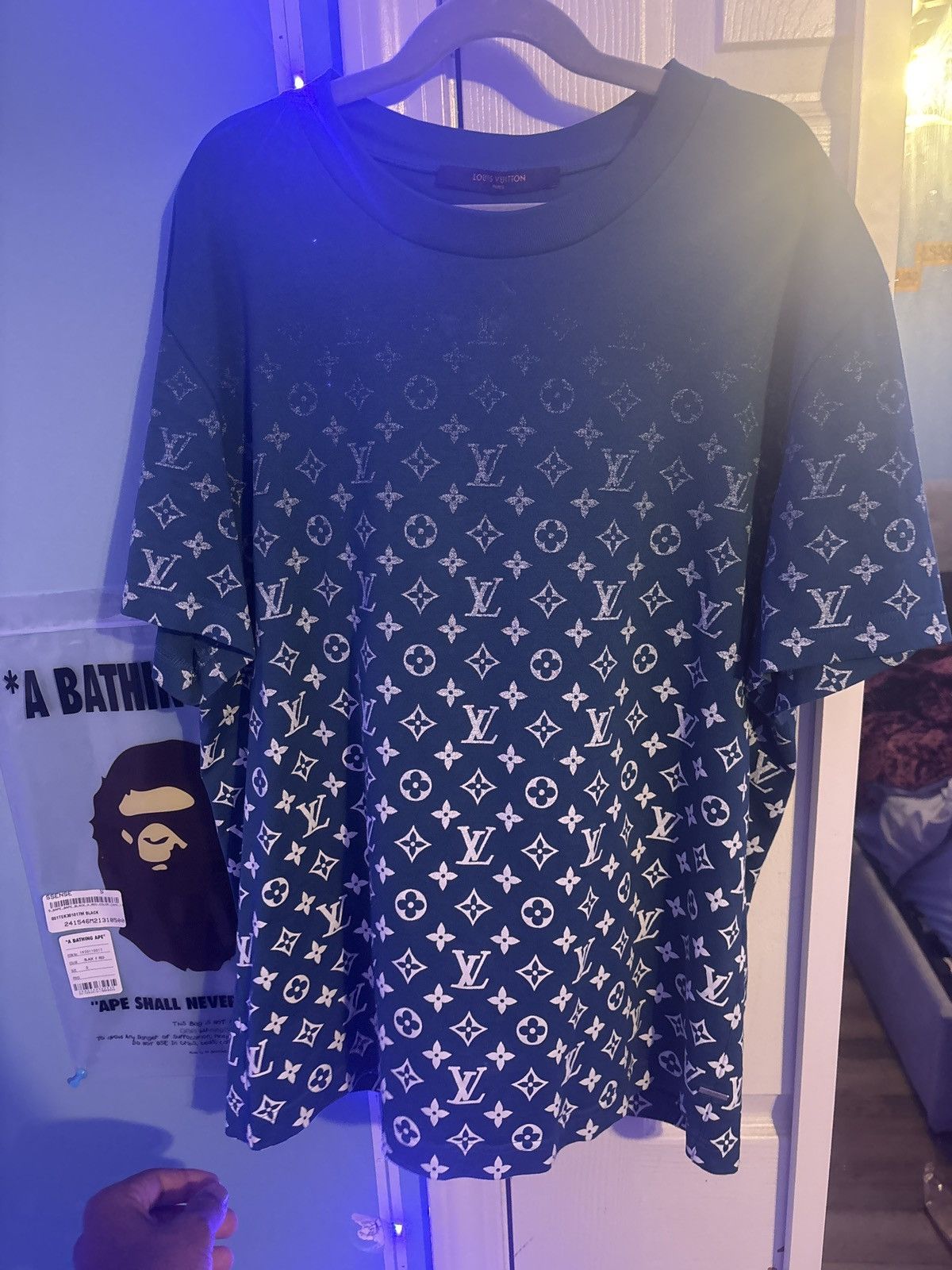 Louis Vuitton Louis Vuitton Metal Logo 2054 Short Sleeve