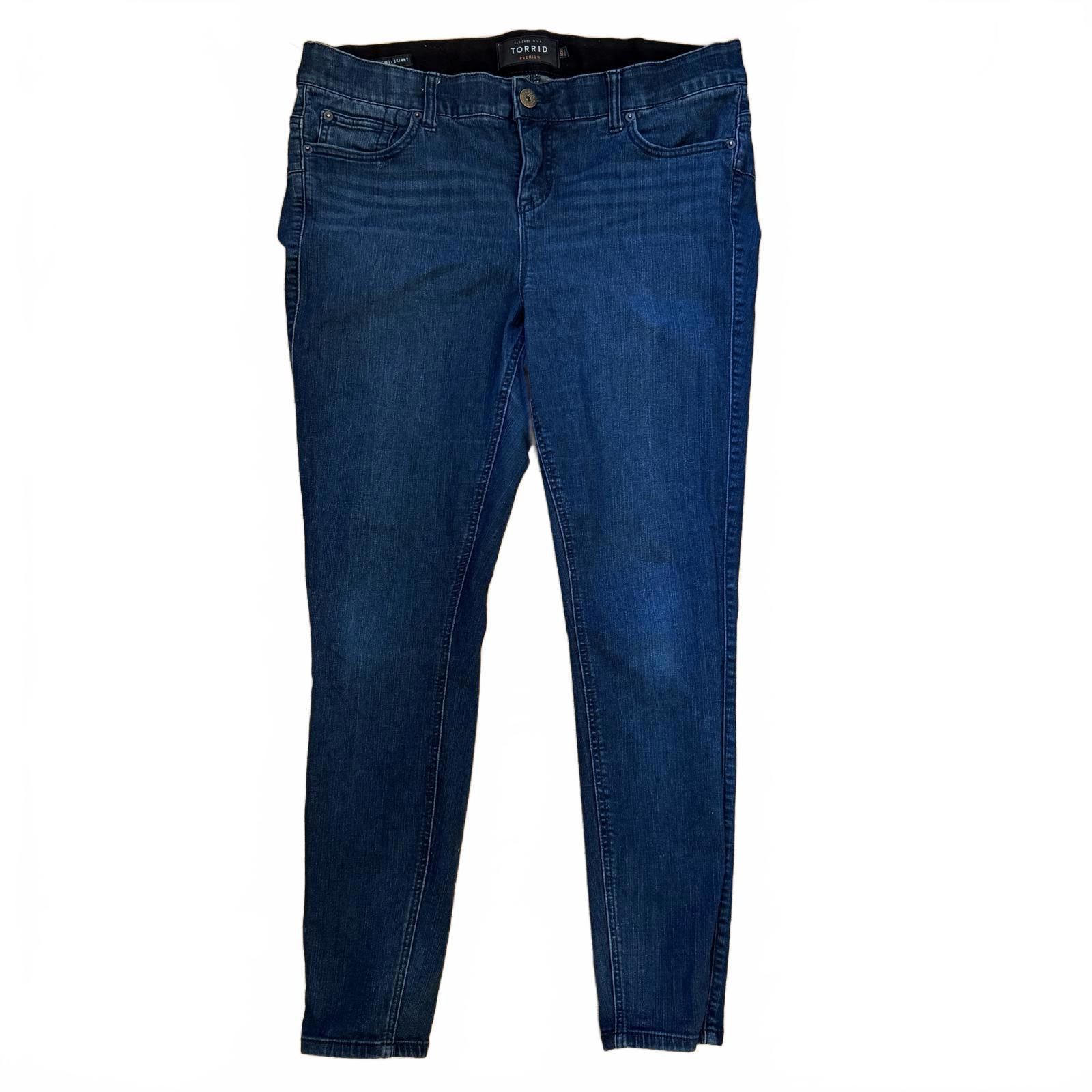 Torrid Torrid Premium Bombshell Skinny jeans dark wash stretch 16R Size 38" / US 16 / IT 52 - 1 Thumbnail