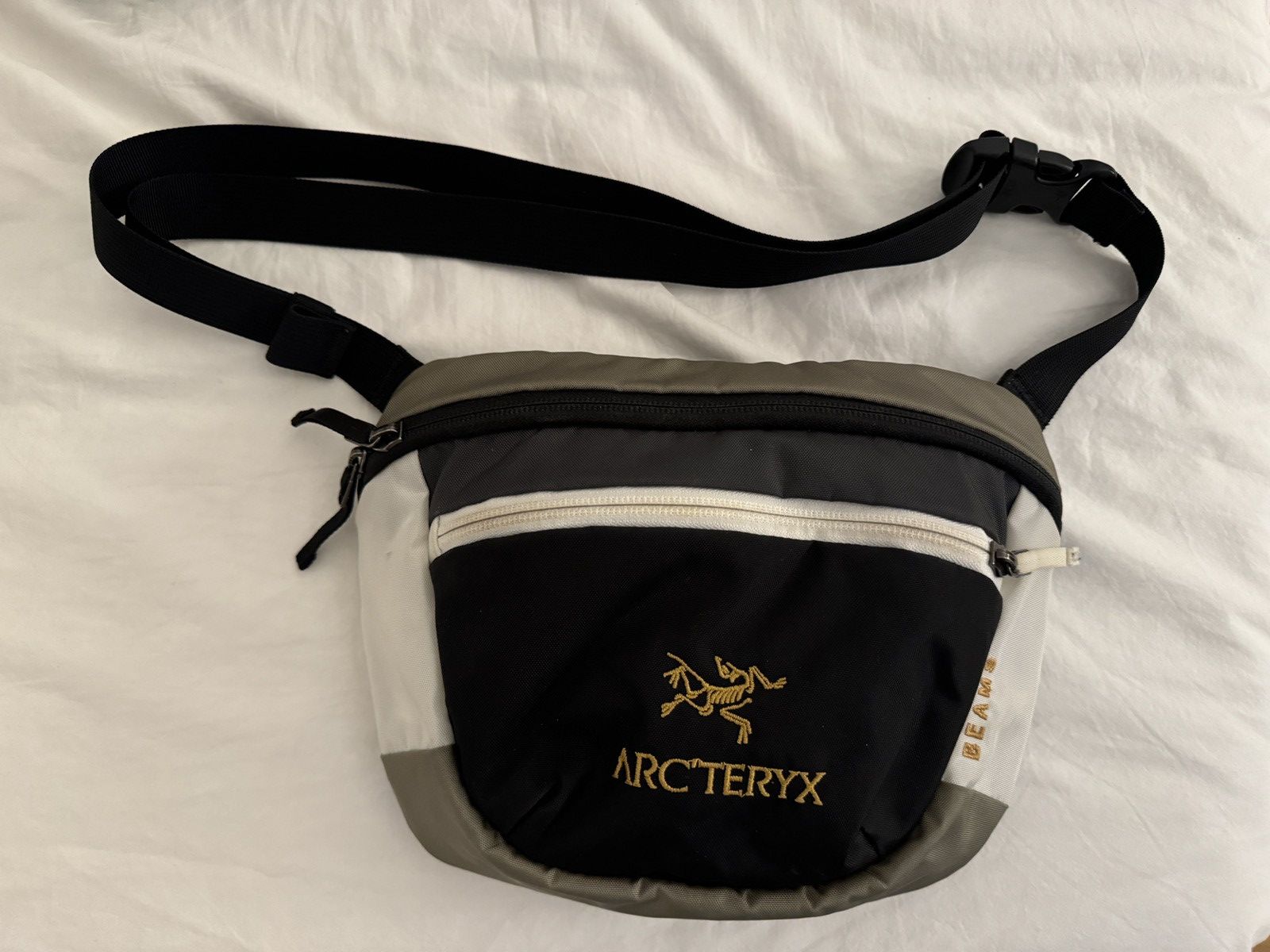 バッグ ARC'TERYX BEAMS Exclusive Mantis 2 BEAMS（ビームス）ARC'TERYX / MANTIS 2 Waist Pack（バッグ