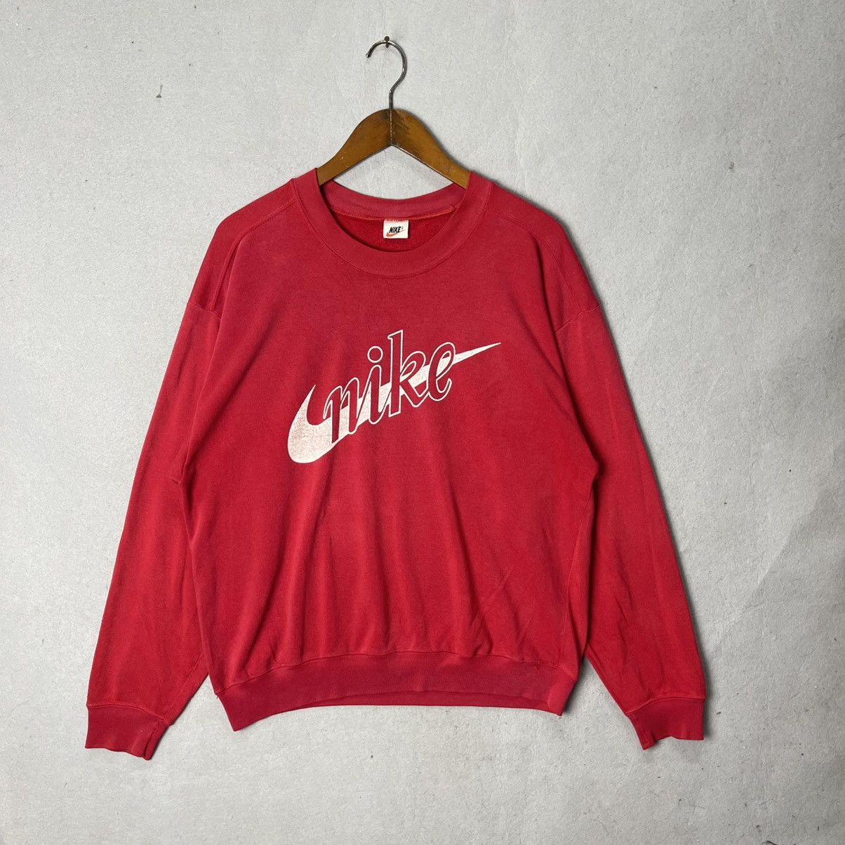 Nike Vintage Nike Script Swoosh Crewneck Sweatshirt Red Size US XL / EU 56 / 4 - 1 Thumbnail