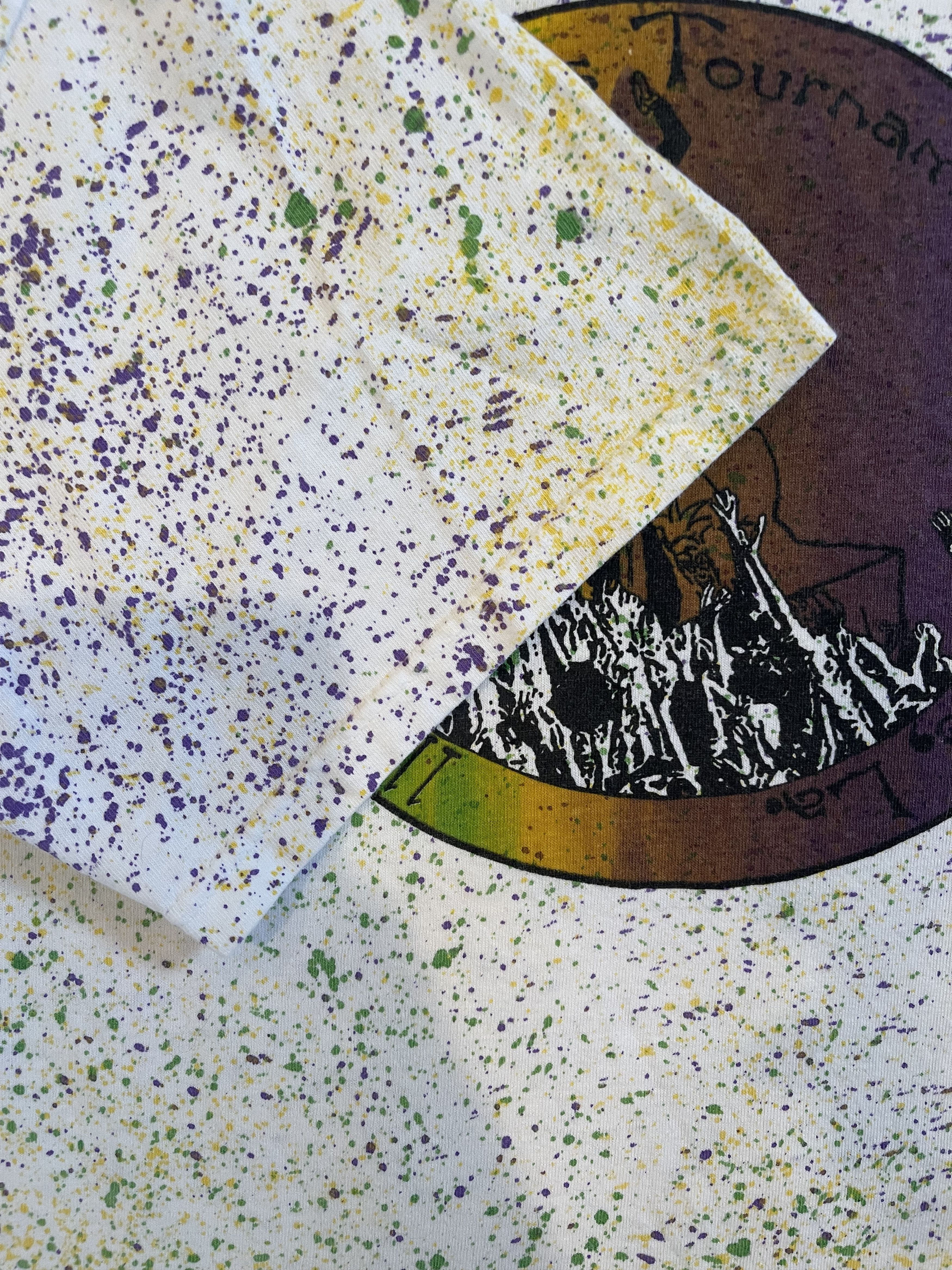 Delta Vintage 1998 Mardi Gras Paint Splatter AOP T-shirt Size US XL / EU 56 / 4 - 6 Thumbnail