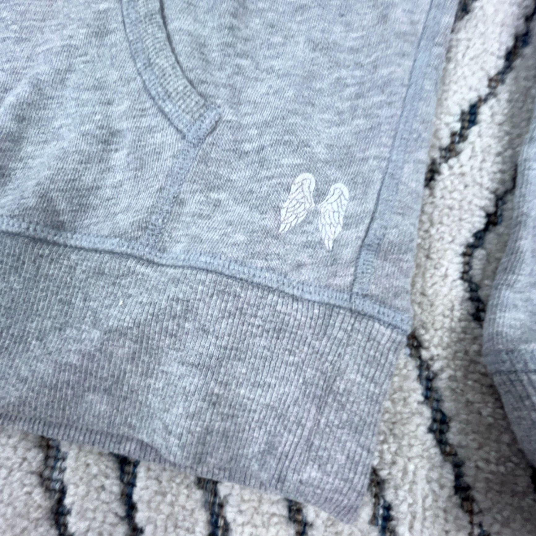 Victoria's Secret Victoria's Secret Hoodie Women Small Gray White Graphic Print Logo Pullover Sweatshirt Size S / US 4 / IT 40 - 4 Thumbnail