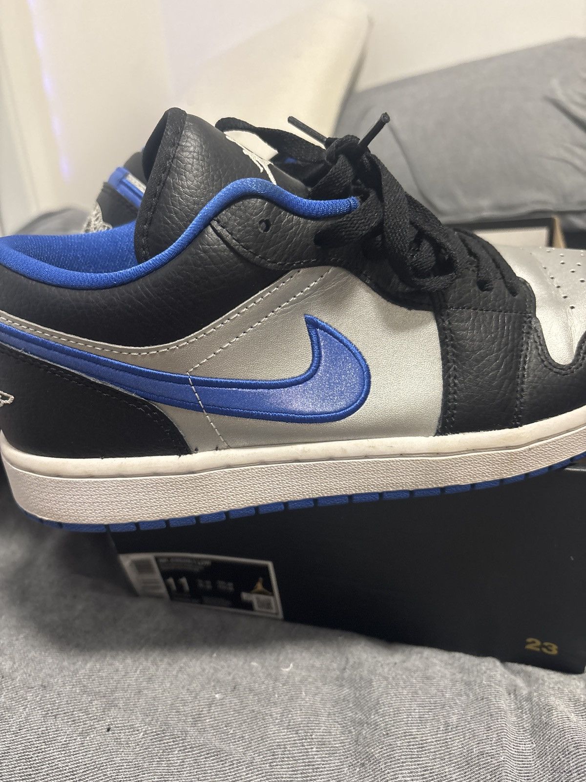 Nike Air Jordan 1 Low Size US 11 / EU 44 - 1 Thumbnail