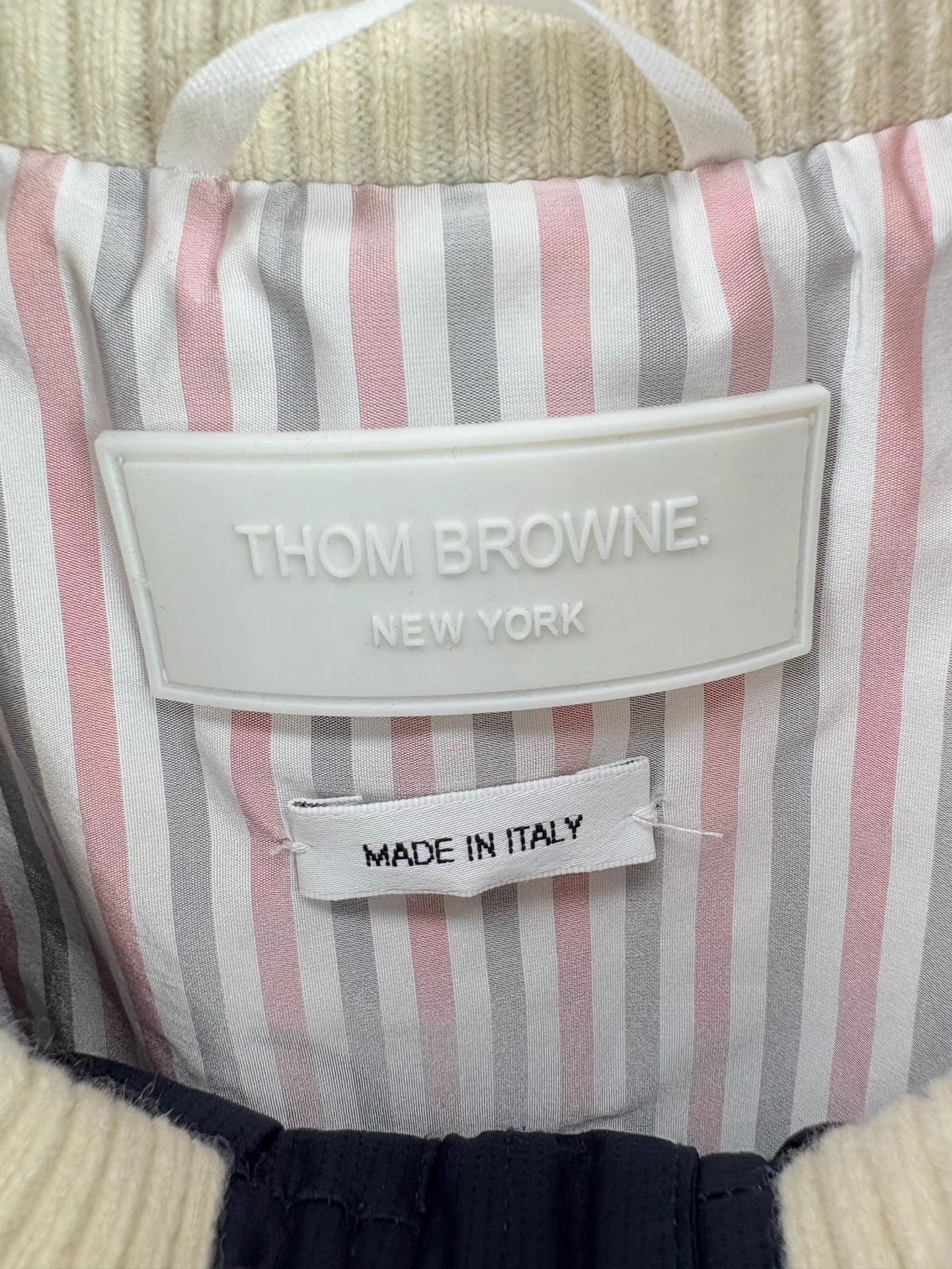 Thom Browne THOM BROWNE 4-Bar Hooded Down Jacket Size US M / EU 48-50 / 2 - 3 Thumbnail