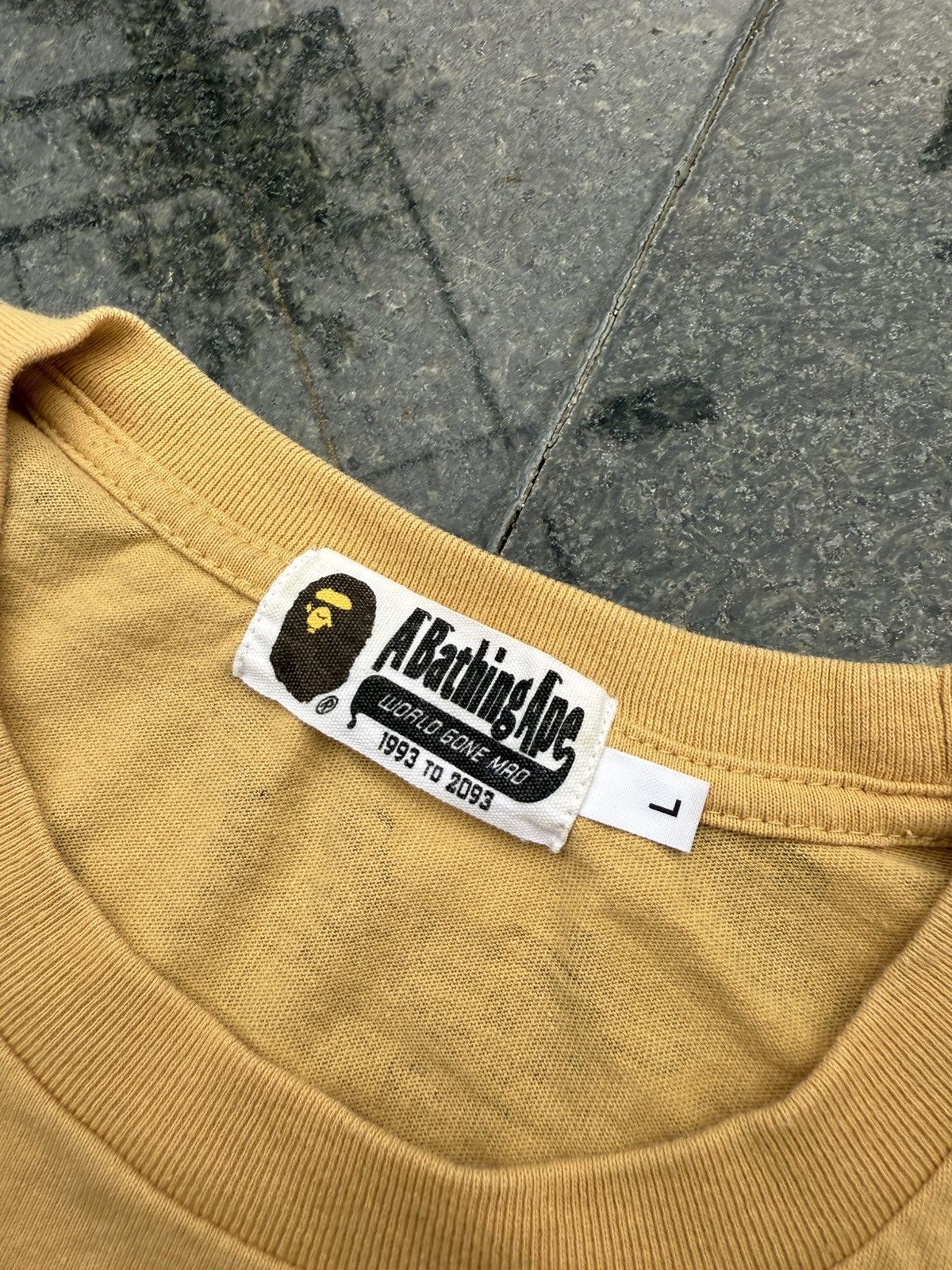 Vintage 90’s BAPE BATHING APE APES STRONGER RARE MULTI LOGO TSHIRT Size US M / EU 48-50 / 2 - 12 Thumbnail