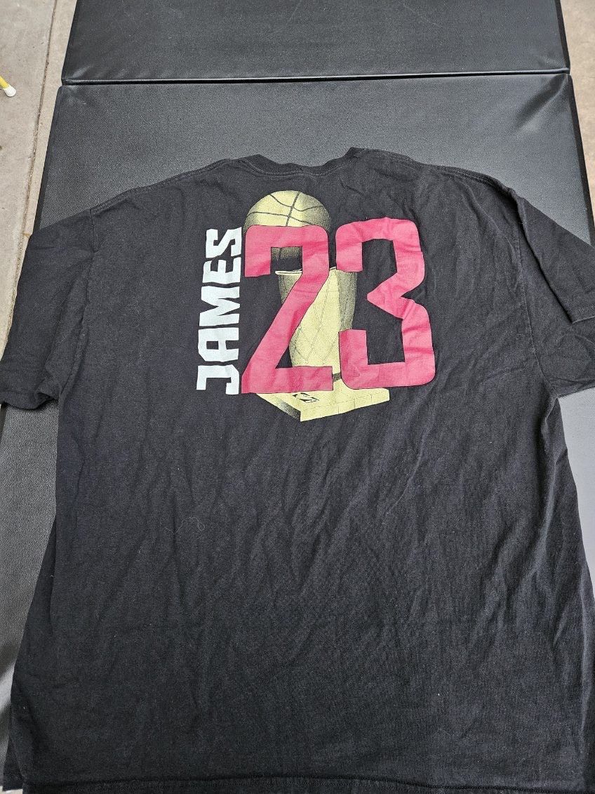 Majestic Lebron James Cleveland Caveliers 2016 NBA Champions Majestic Size US XXL / EU 58 / 5 - 2 Thumbnail